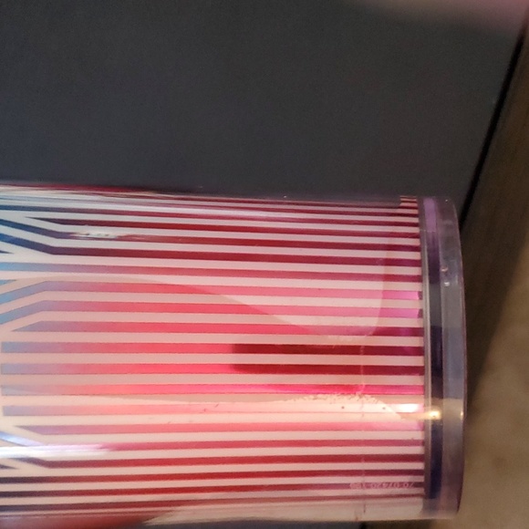 RARE 2019 Love/Armour Starbucks - Picture 7 of 7